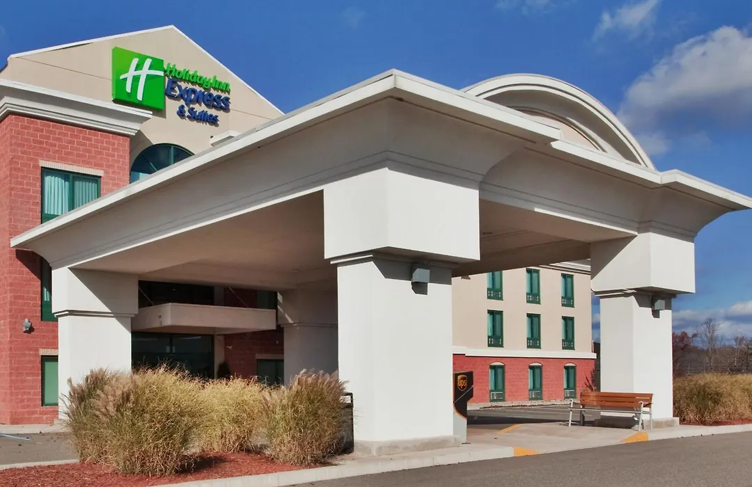 Holiday Inn Express Hotel & Suites Drums-Hazelton By Ihg-1