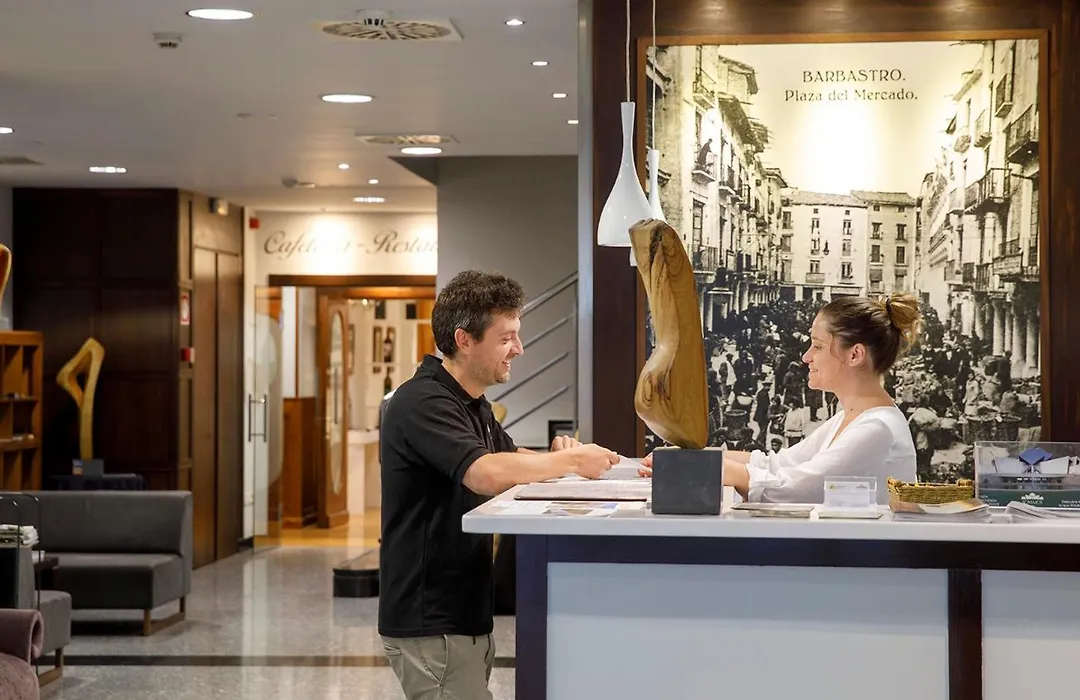 Gran Hotel Ciudad de Barbastro-1