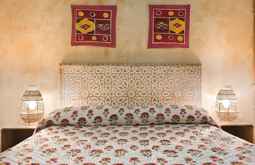 Hostal Artistic B&B-1
