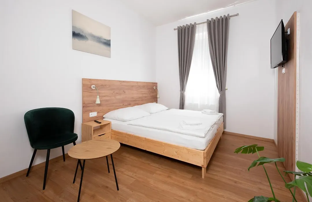 Penzion Moveinn-1