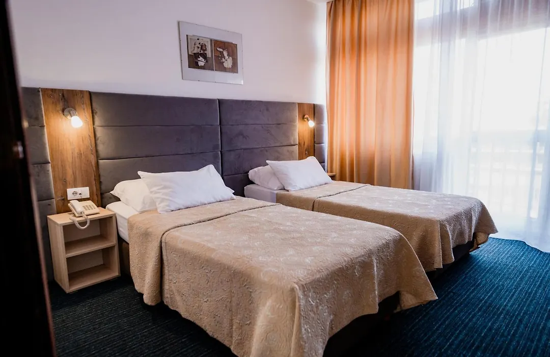 Hotel Slavija-1