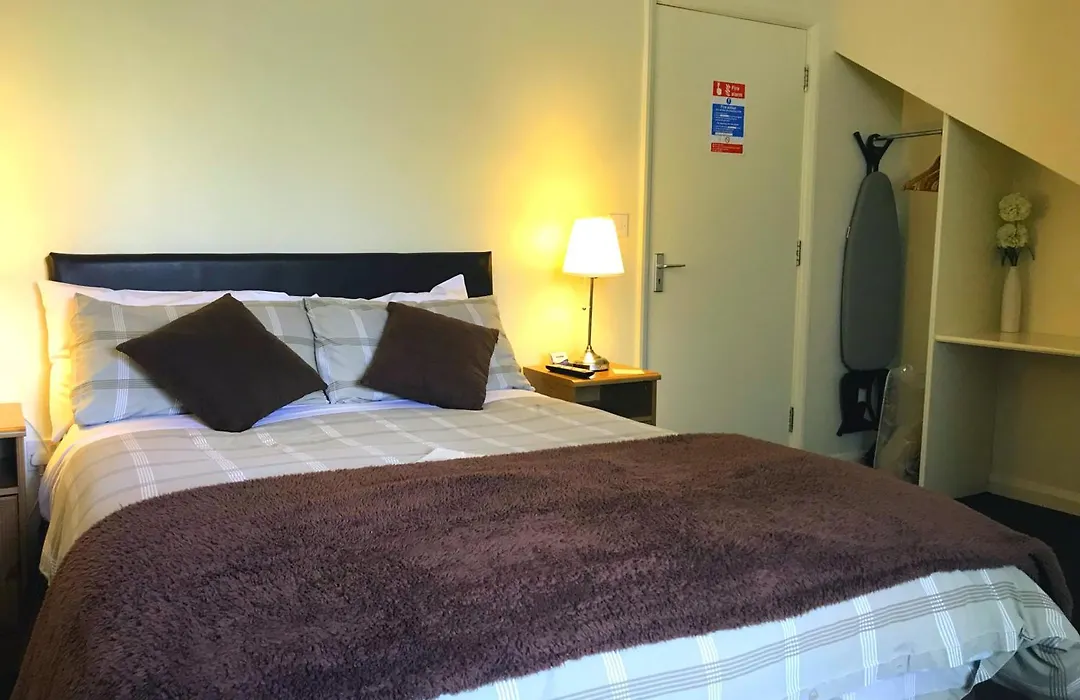 Redbeck Motel-1