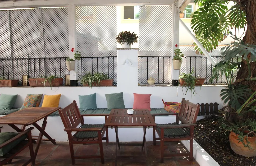 Hostal Las Acacias-1