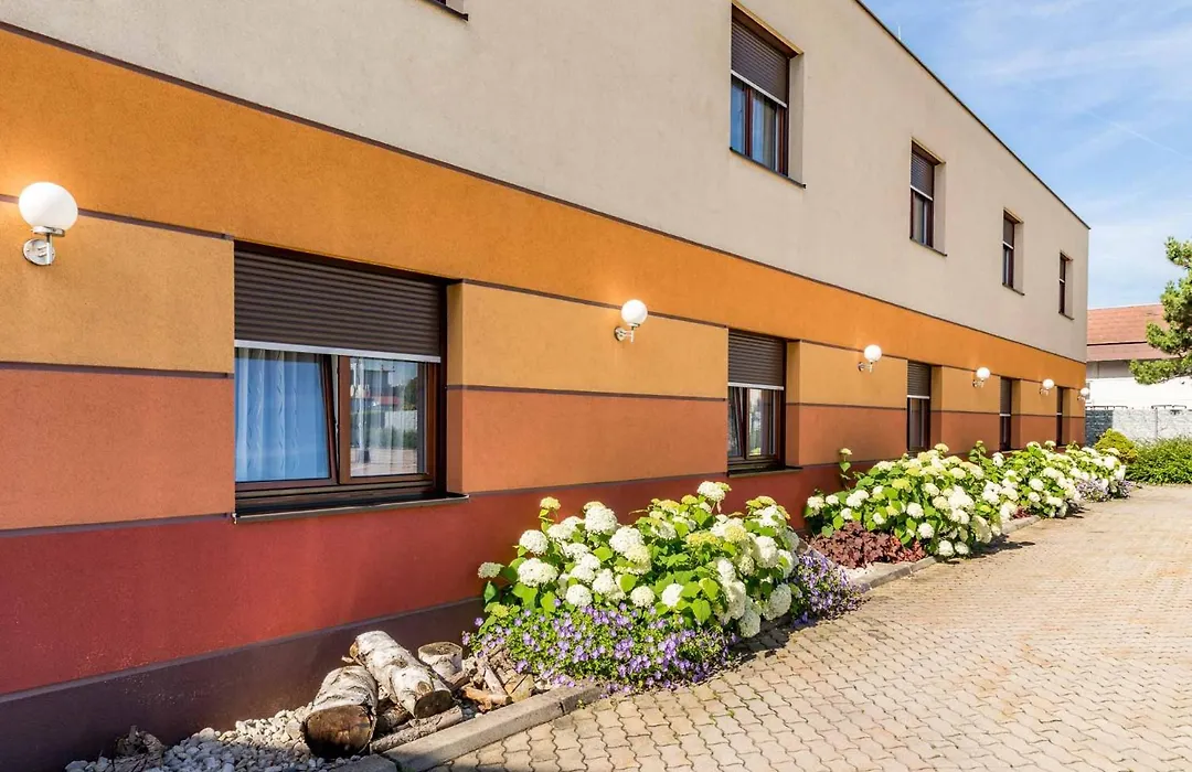 Hotel garni Steinfeld-1