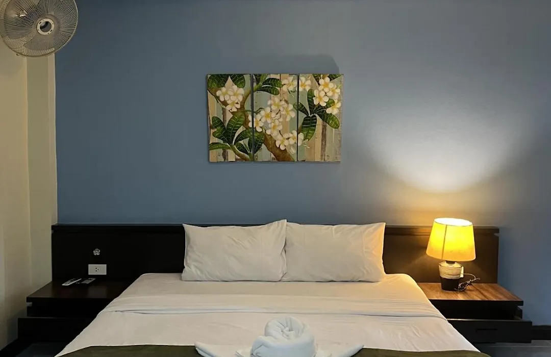 J Hotel-1