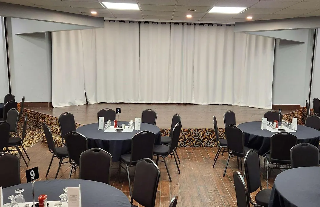 Ramada By Wyndham London-1