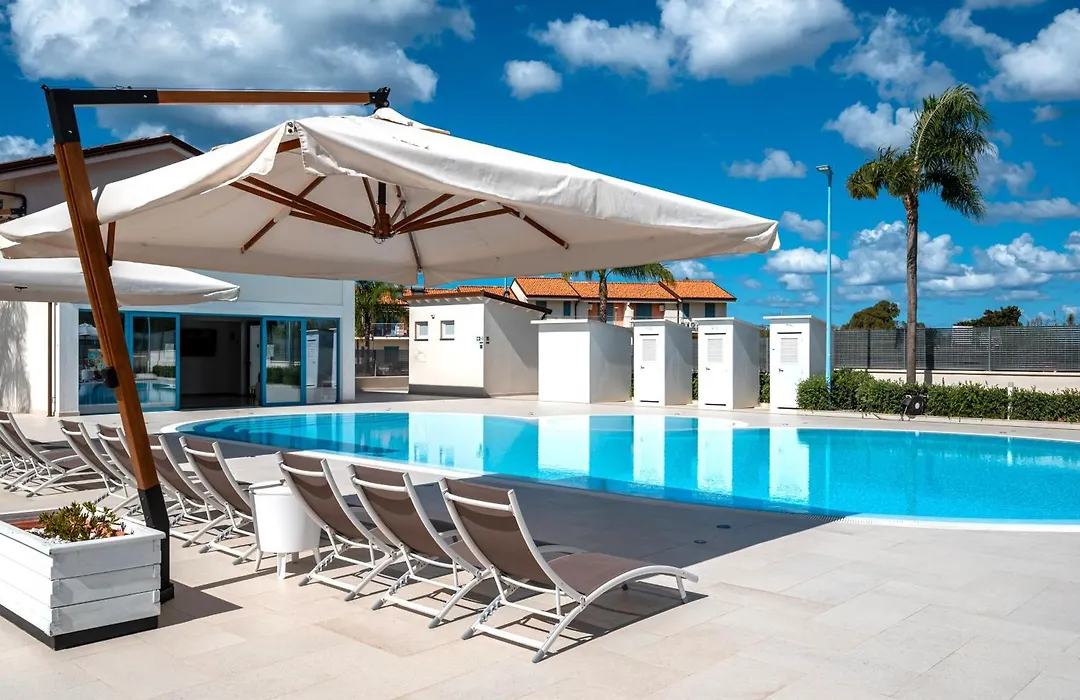 Icaro Apartments-1