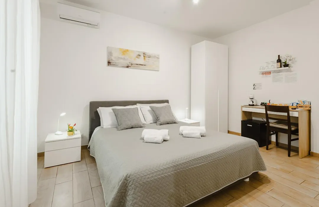 G21 Guest House-1