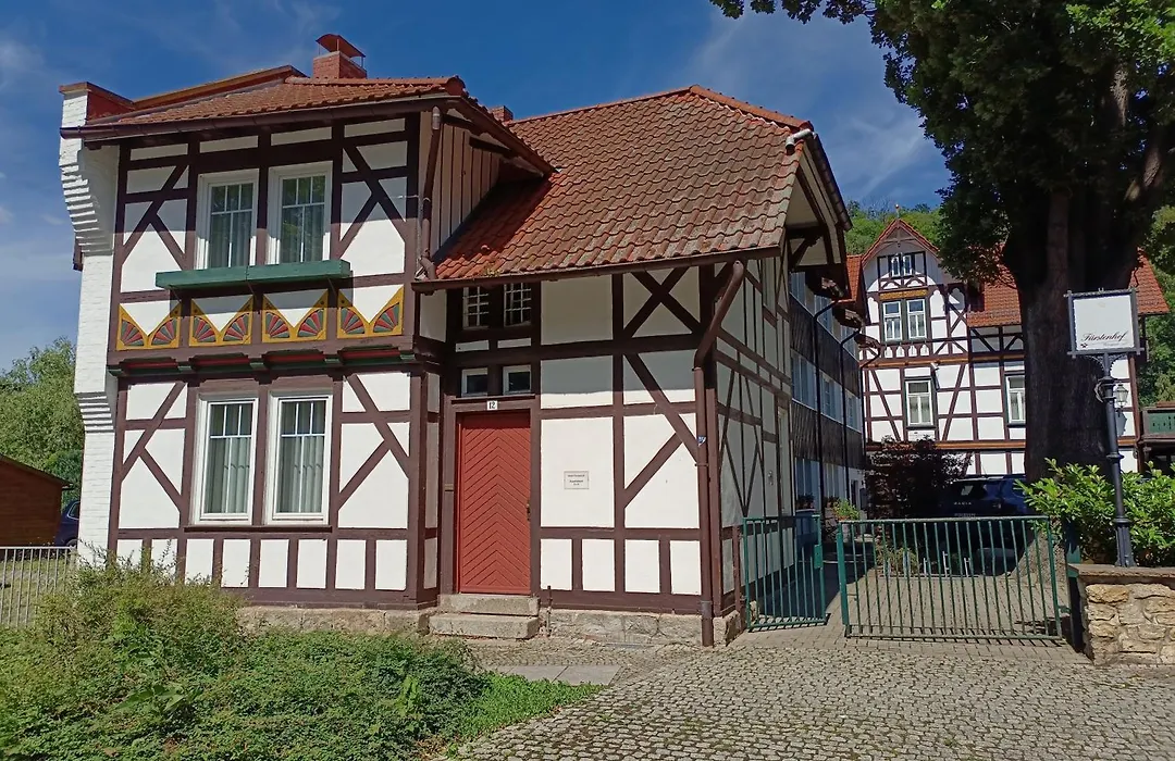 Fuerstenhof Wernigerode Garni-1