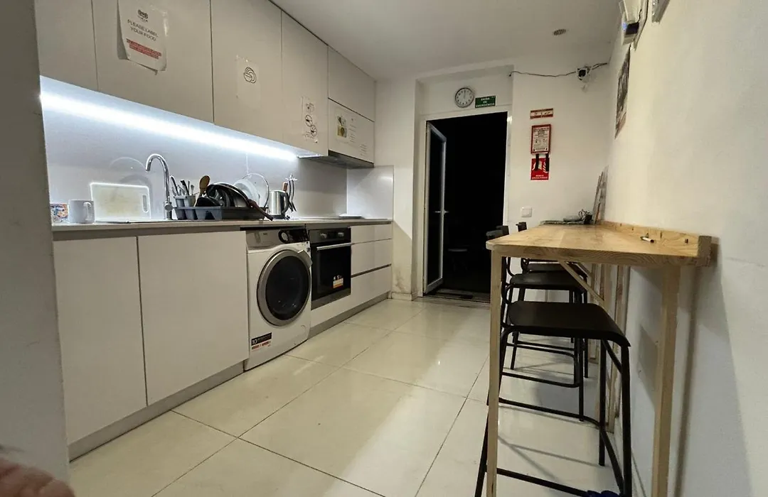 Owls Hostel Ribeiro-1