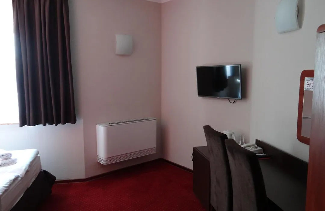 Hotel Relax-1