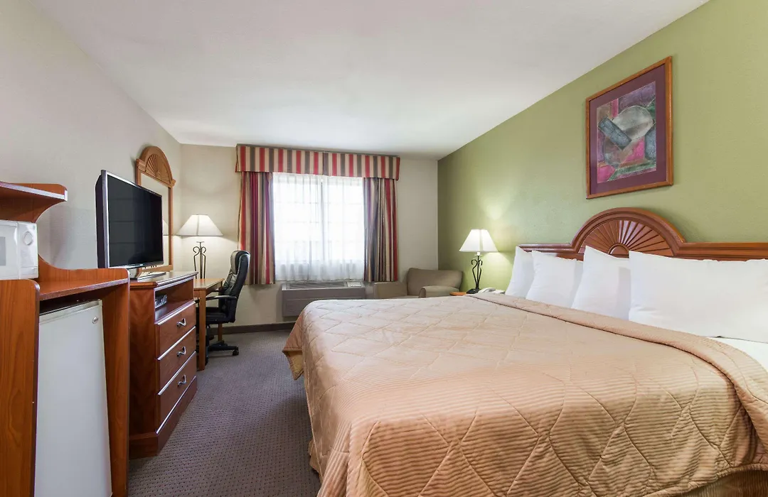 Knights Inn & Suites Gallup-1