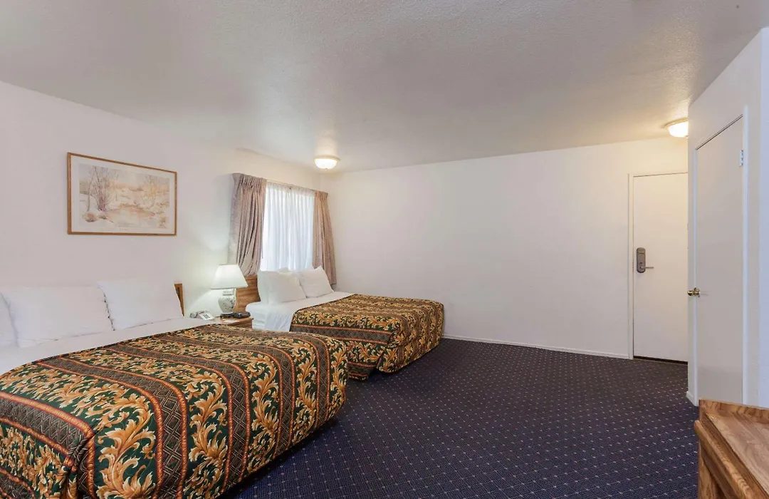 Grand Park Inn Anaheim Maingate-1