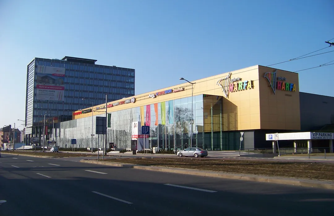 Relax Inn-1