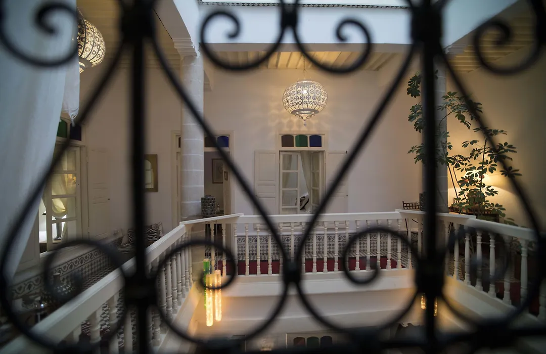 Riad Emotion-1