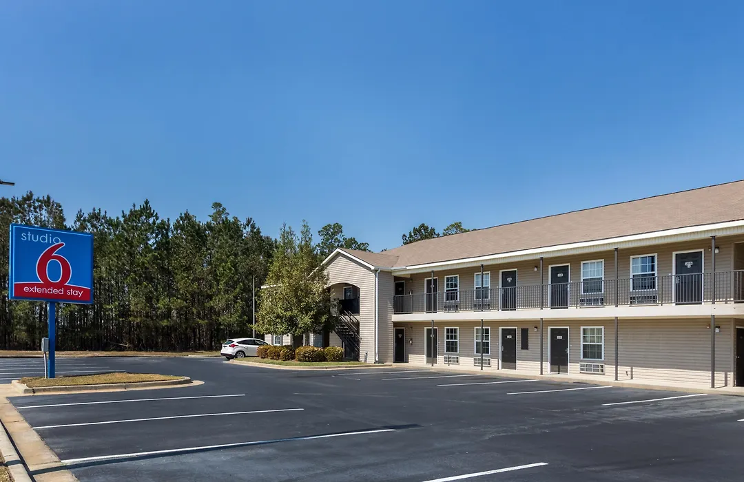 Studio 6-Statesboro, Ga-1