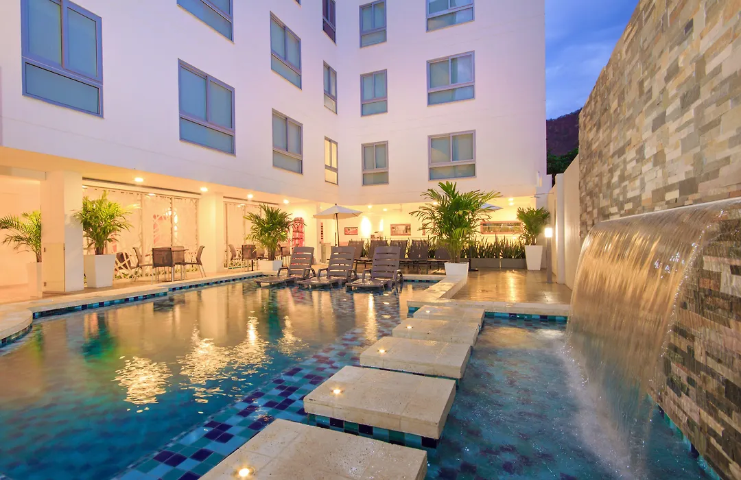 Del Mar Hotel-1