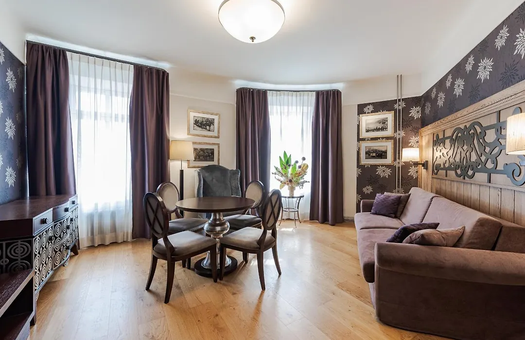 Eurostars Metropole-1