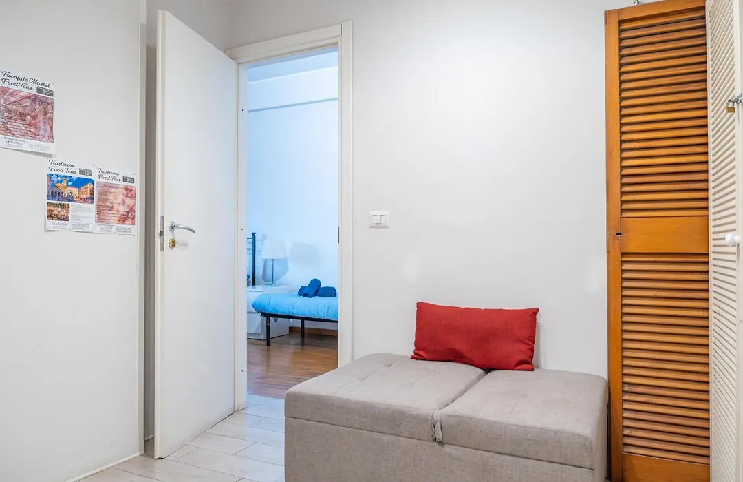 Lion Renting Trastevere-1