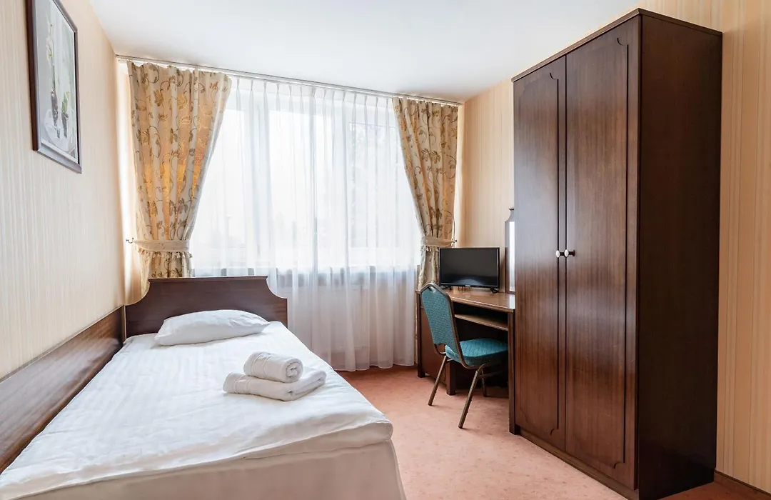 Hotel Alf-1