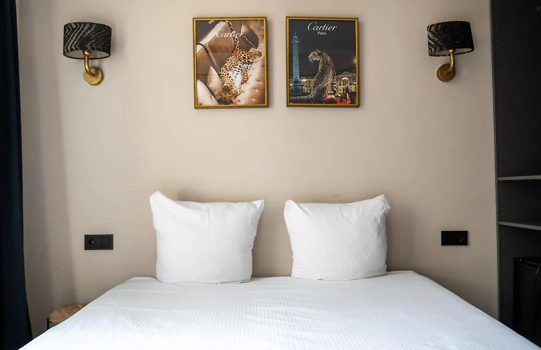 Hotel 83-1