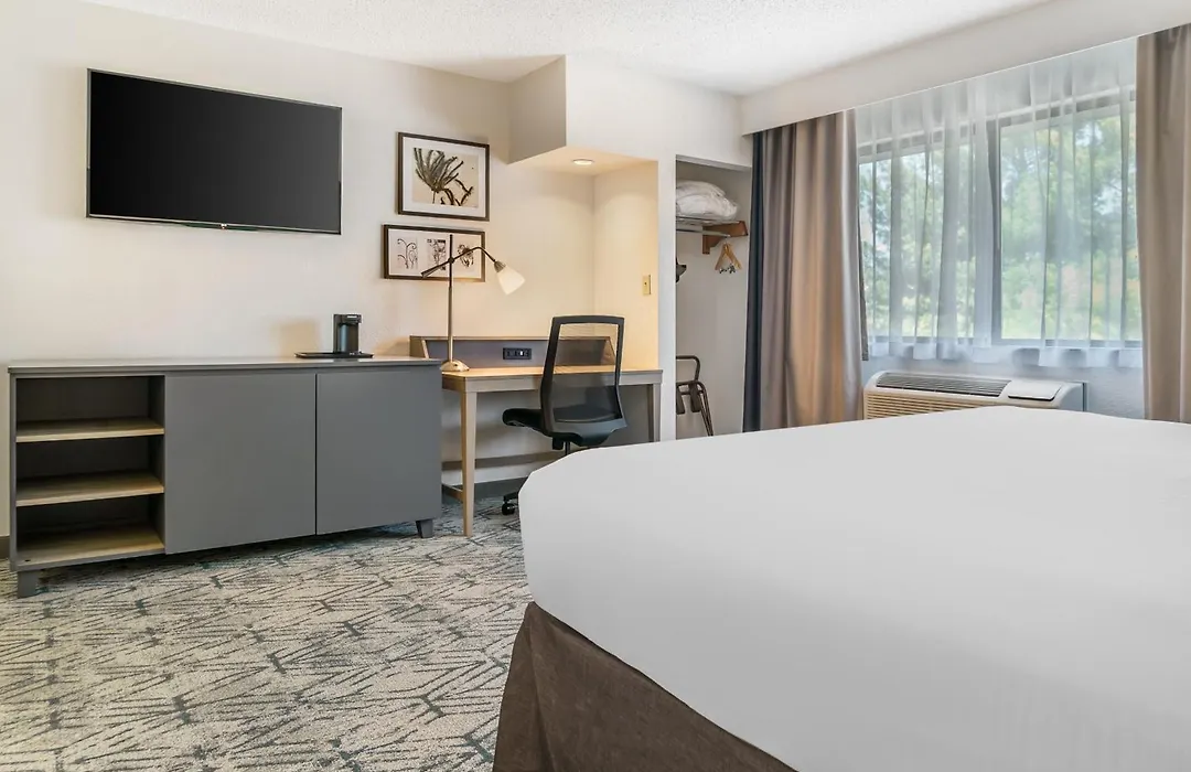Country Inn & Suites By Radisson, Frederick, Md-1