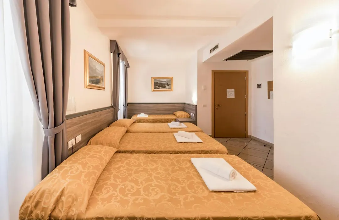 Hotel Brianza-1