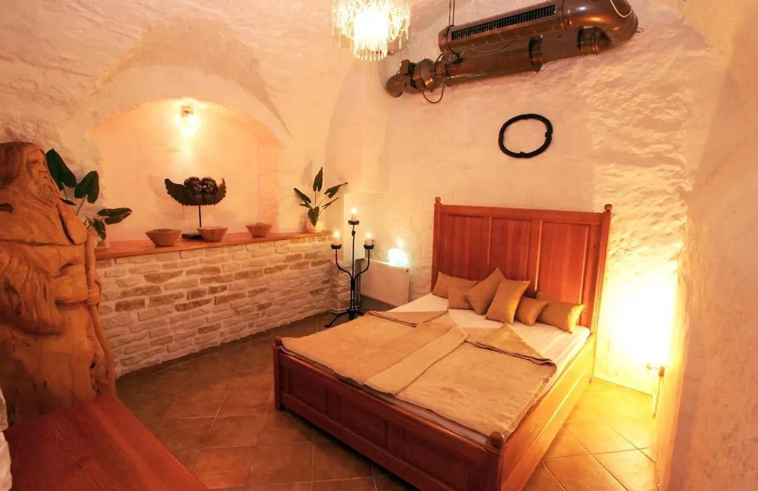 Hotel Metamorphis-1