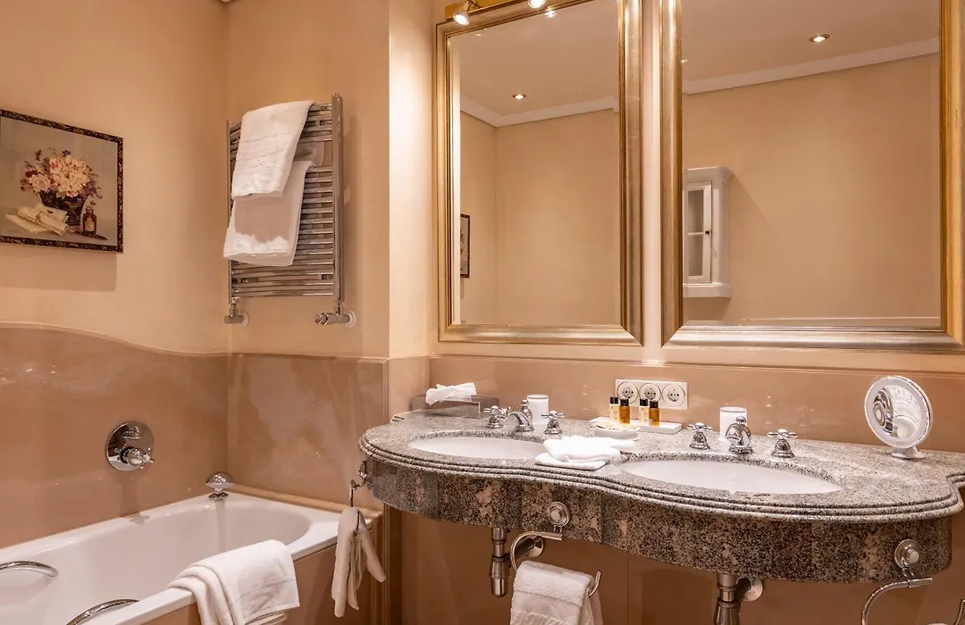 Relais&Châteaux Hotel Schwarzmatt-1