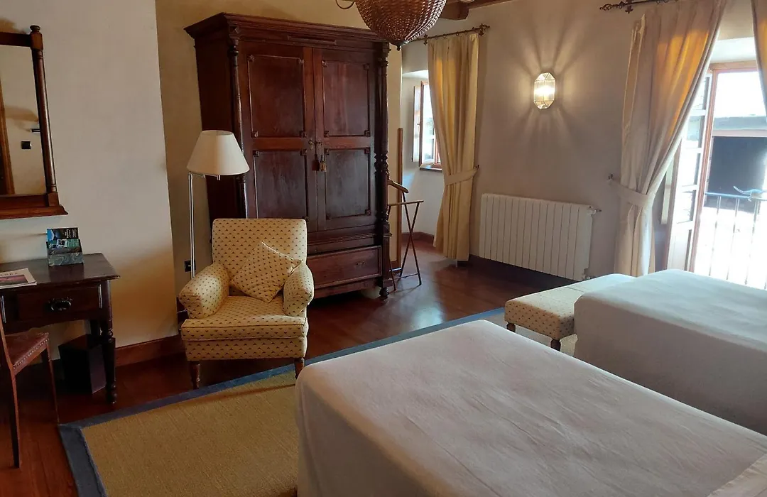 Hotel Rural Palacio de Prelo-1