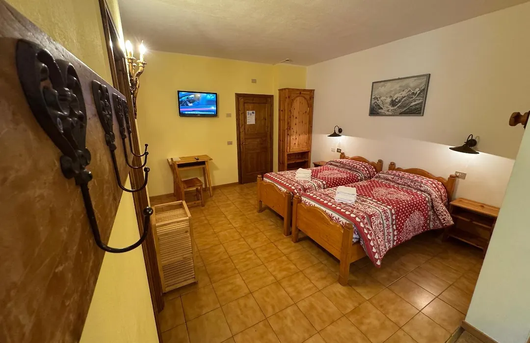 Hotel Genzianella-1