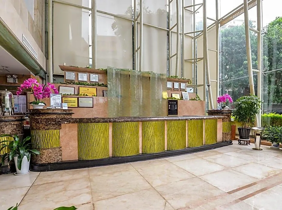 Royalty Hotel-1