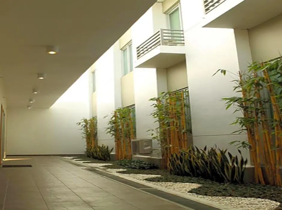 Triniti Hotel Gajah Mada-1