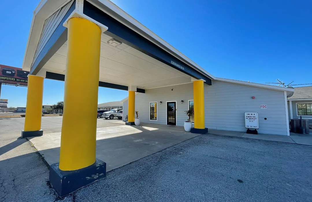 Kenedy Inn And Suites-1