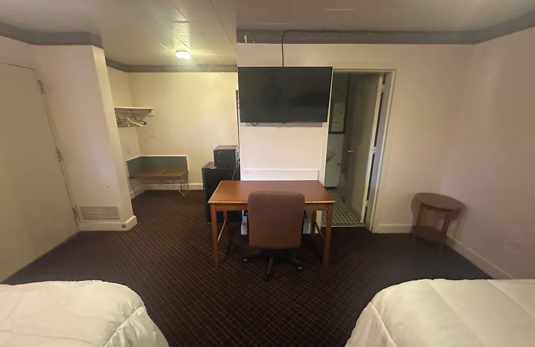 Mark Twain Motor Inn-1