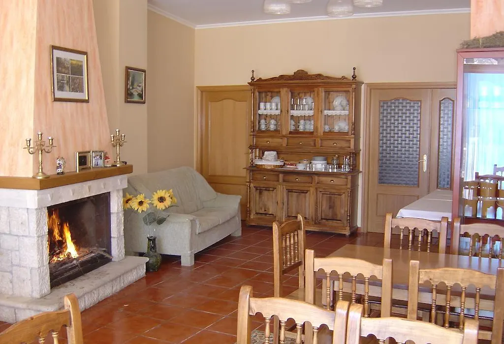 Hostal D´Ernes-1