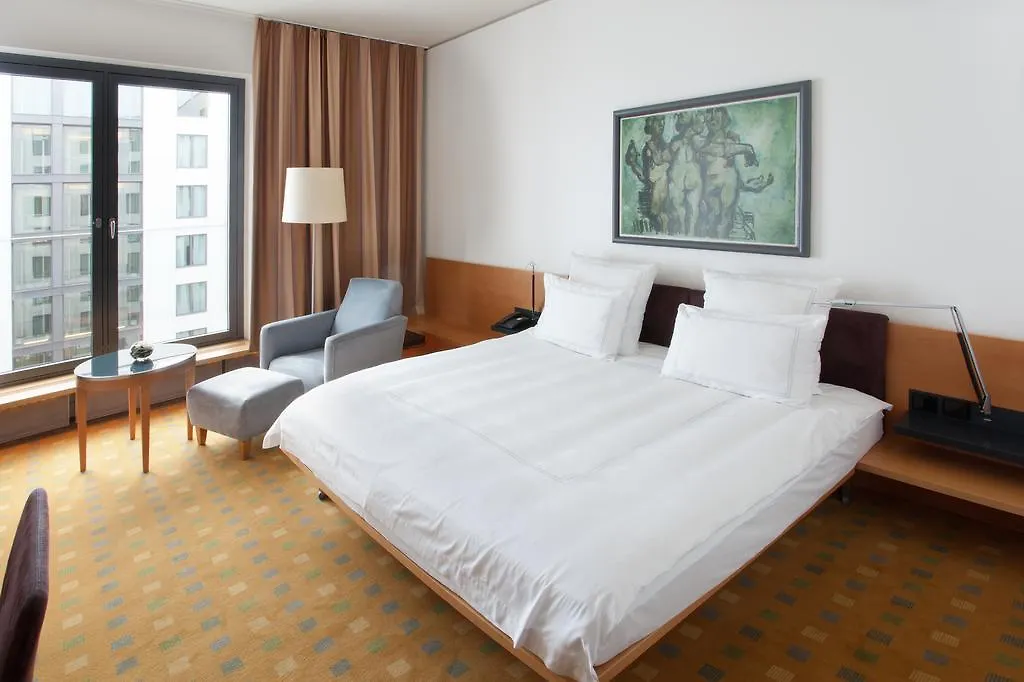 Swissotel Berlin Kurfuerstendamm-1