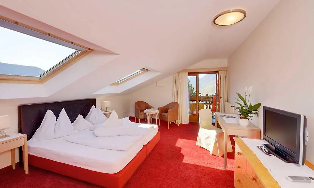 Hotel Tirol-1