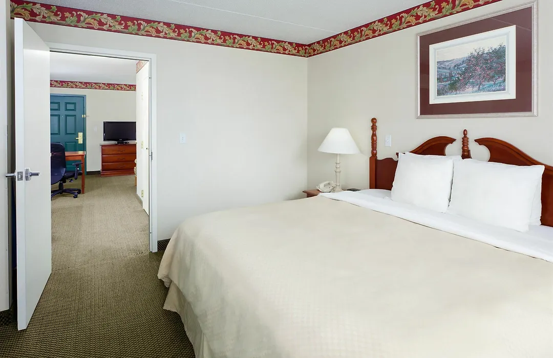 Country Inn & Suites By Radisson, Newark, De-1