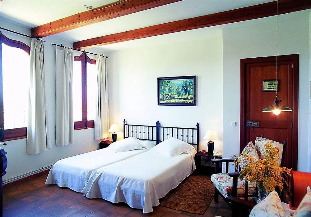 Leon De Sineu Hotel-1