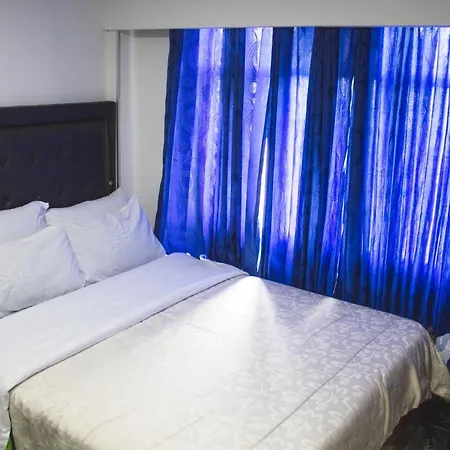 Hotel Punto 100-3