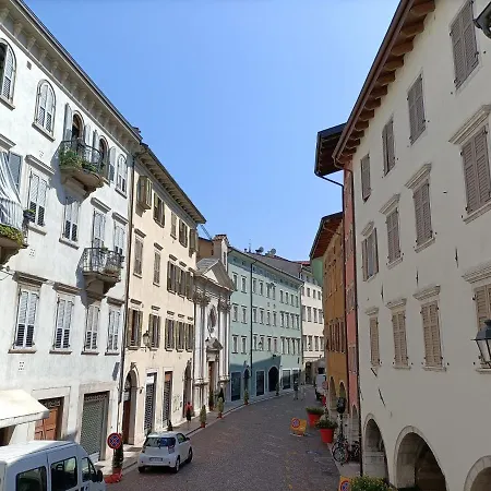 Le Meridiane City Rooms In Trento-3