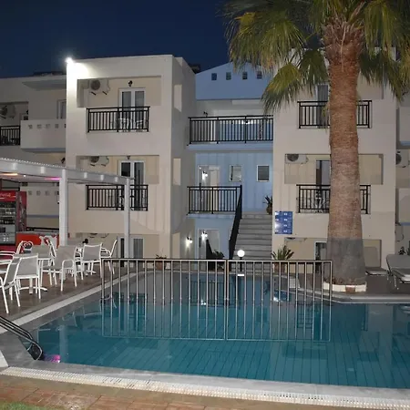 Sunshine Studios & Apartments-3
