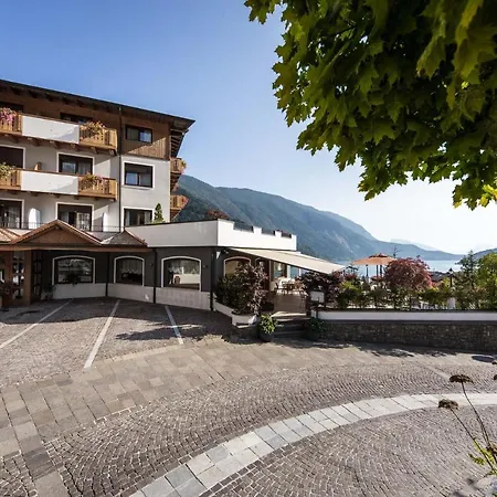 Ariston Lake View Hotel-2