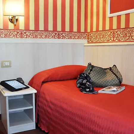 Hotel Garda-3