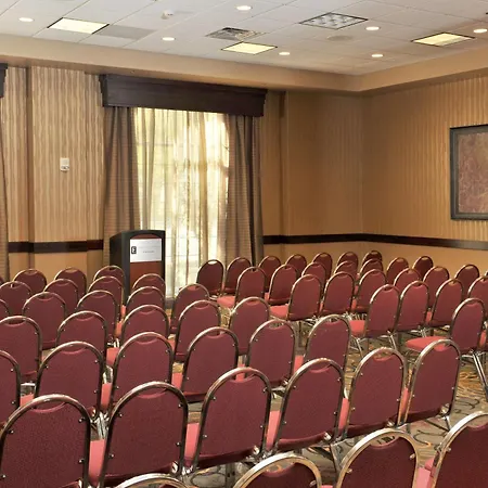 Embassy Suites Des Moines Downtown-3
