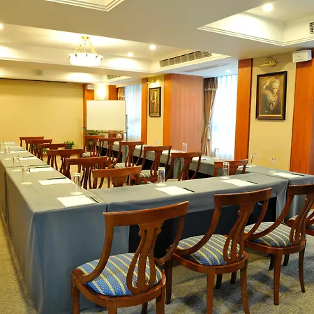 New Harbour Service Apartments-2