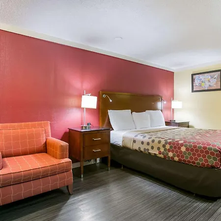 Econo Lodge Frederick I-70-3