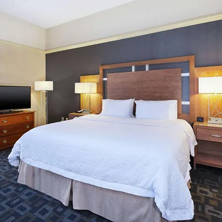 Hampton Inn Clinton-3