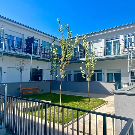 Aaa All About Apartments-3